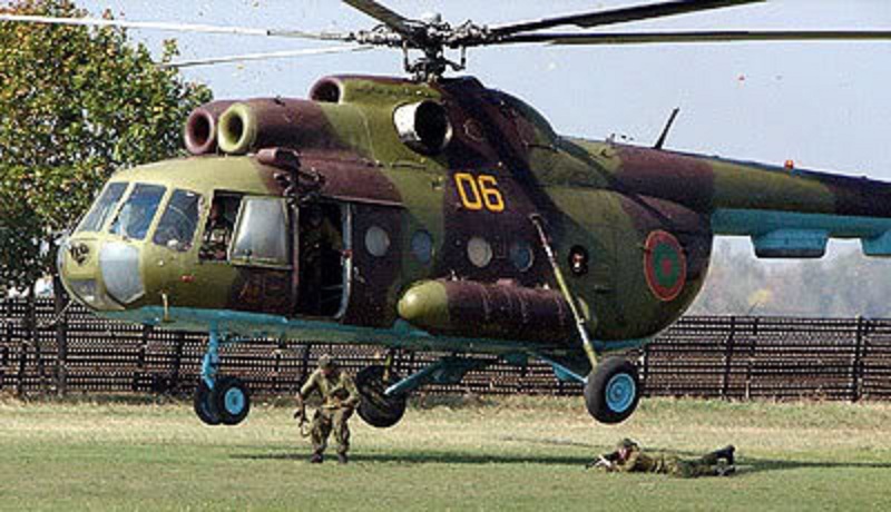 Mil Mi-8T de la République moldave du Dniestr au décollage