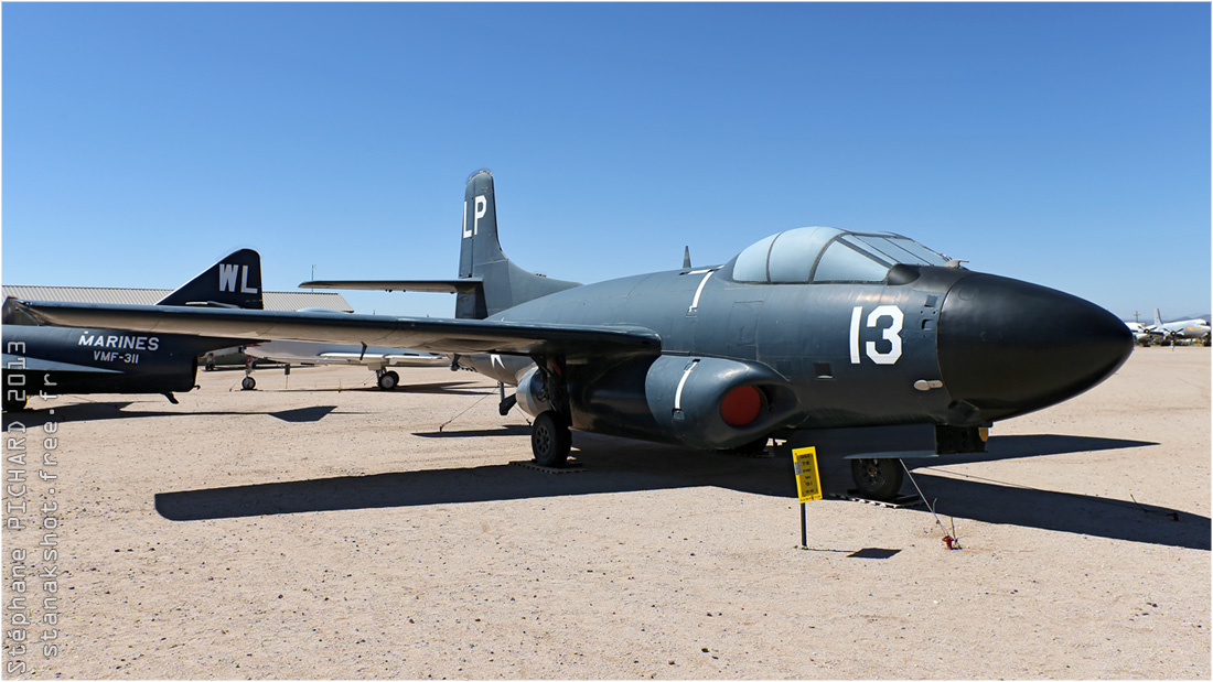 Douglas F-10 Skyknight (F3D-2T2) par Stanak