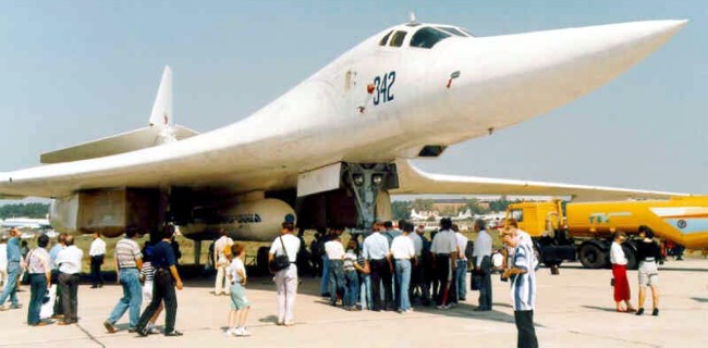 Tupolev Tu-160SK exposé