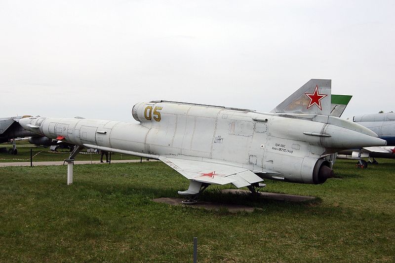 Tupolev Tu-141 Strizh soviétique vu de côté