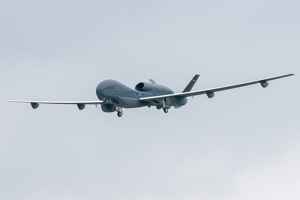Northrop-Grumman RQ-4E Euro Hawk allemand à l'atterrissage