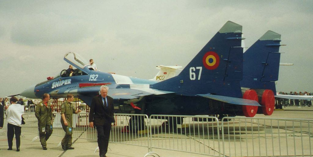 Mikoyan-Gourevitch MiG-29 Sniper au statique