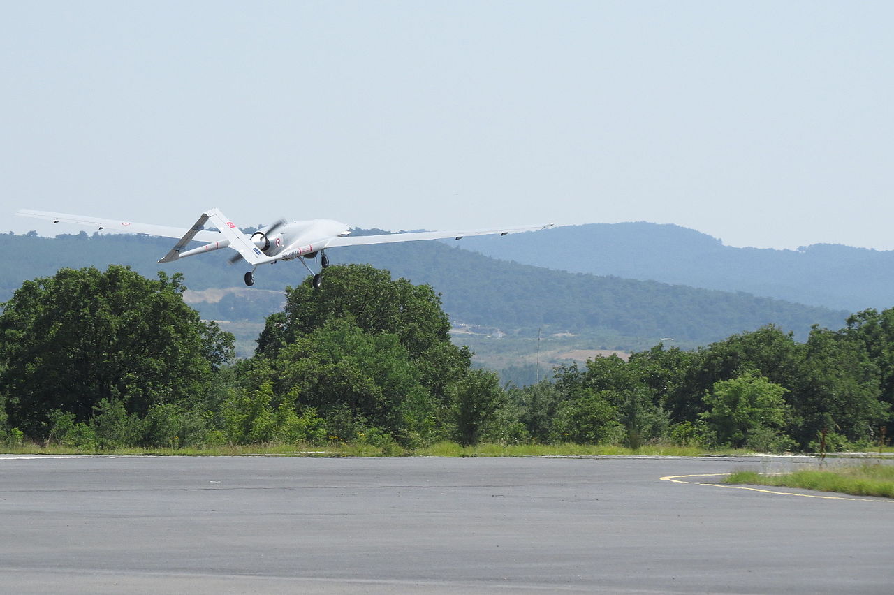 Baykar Bayraktar II au décollage