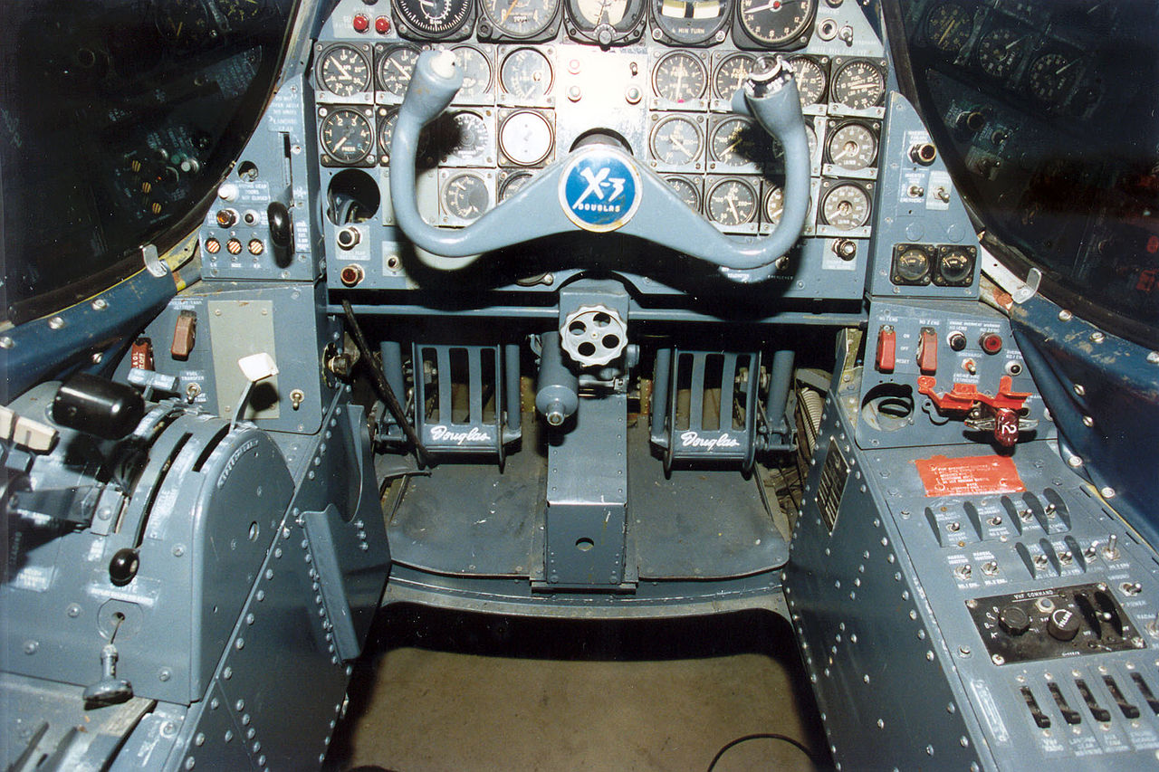 Douglas X-3 Stiletto - Cockpit