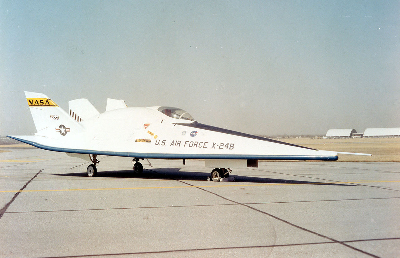 Martin-Marietta X-24B au sol vu de côté