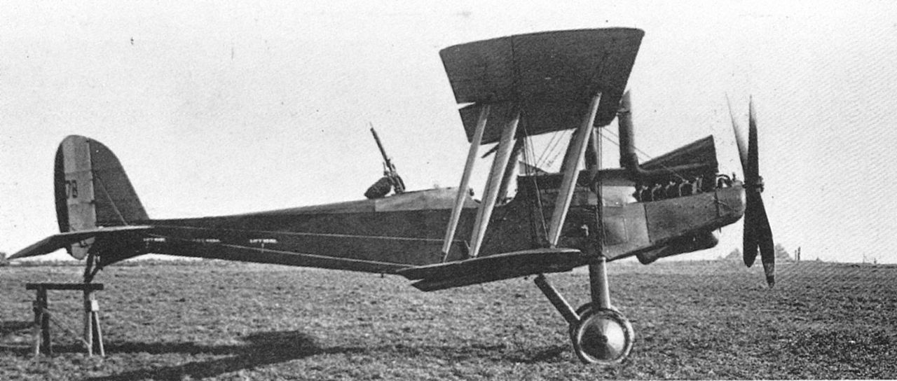 Royal Aircraft Factory RE.8 vu de profil