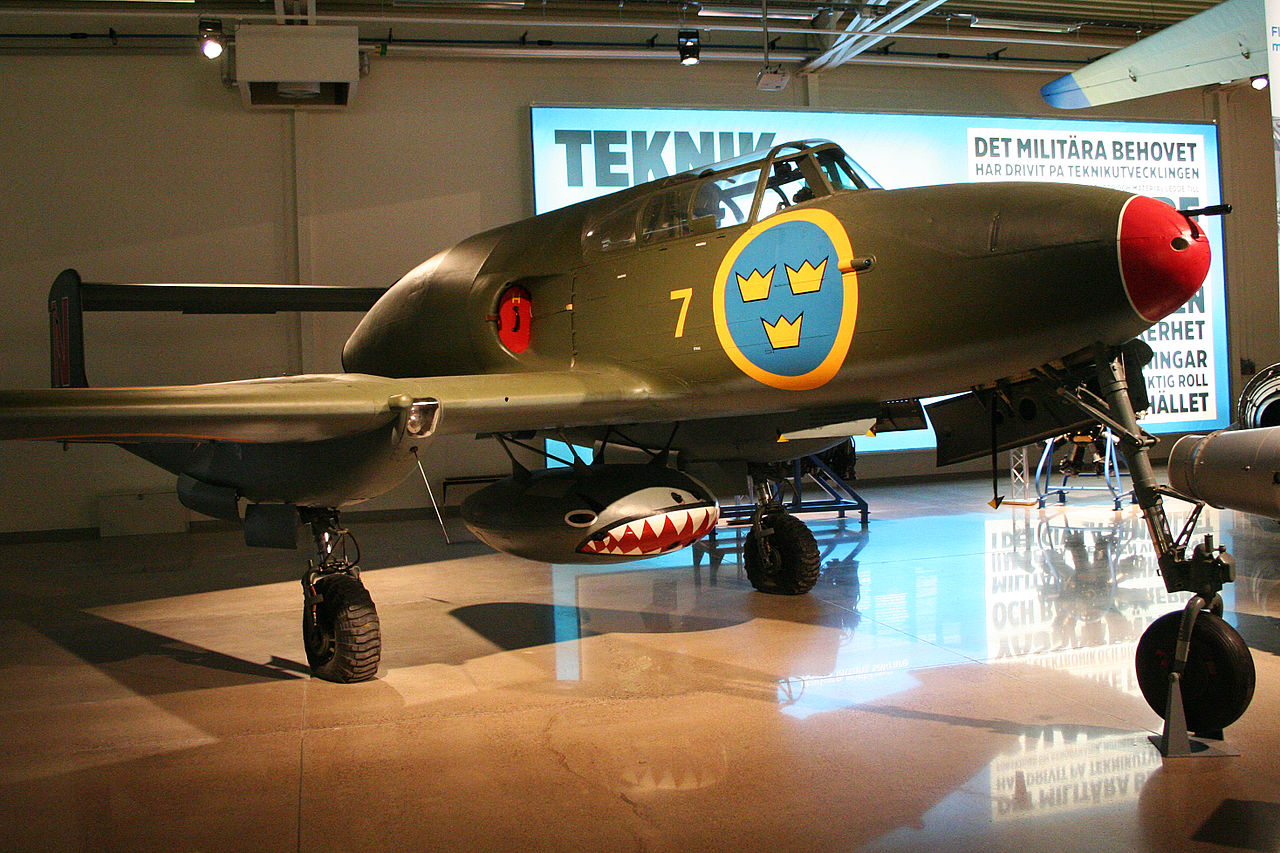 Saab J 21RA suédois vu de l'avant