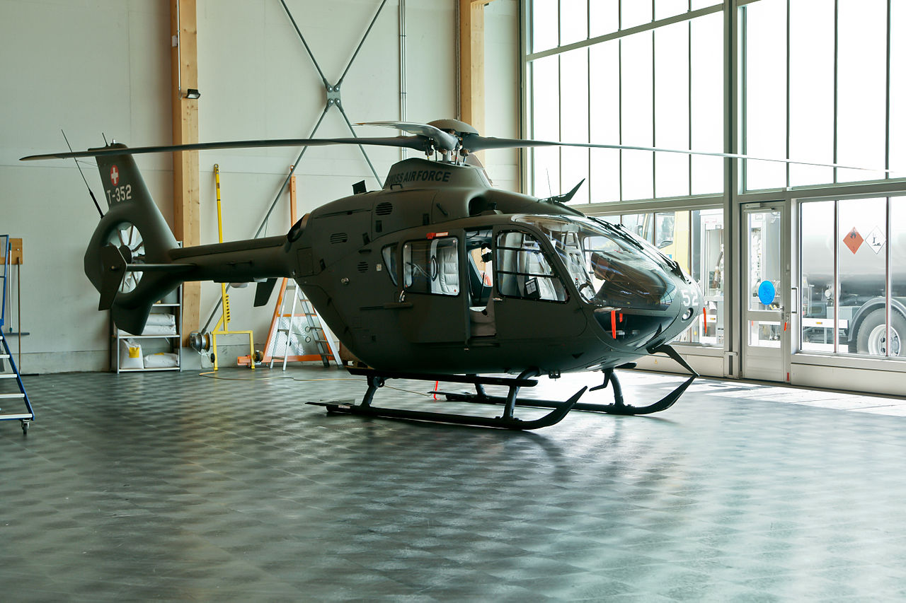 Eurocopter EC635 P2+ suisse au sol