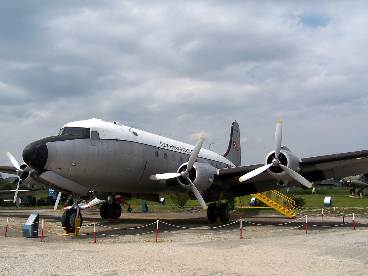 Douglas C-54D Skymaster turc
