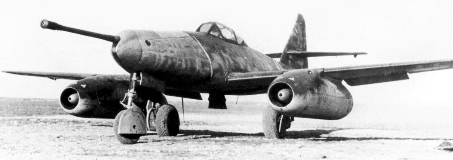 Messerschmitt Me 262A-1a/U4