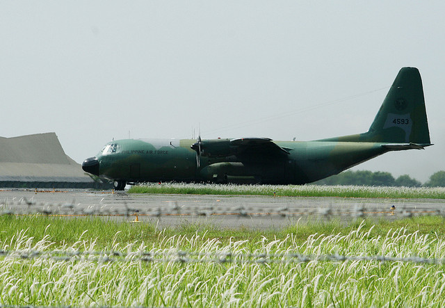 Lockheed C-130 Hercules (L-100-20) philippin