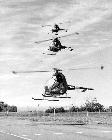 Hiller H-32 (HOE-1) en formation