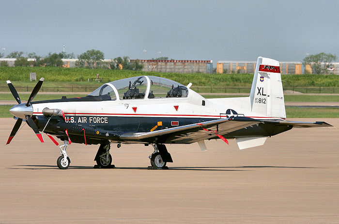 Hawker Beechcraft T-6A Texan II de l'USAF au sol