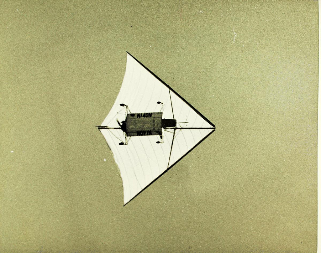 Ryan XV-8 en vol vu d'en dessous