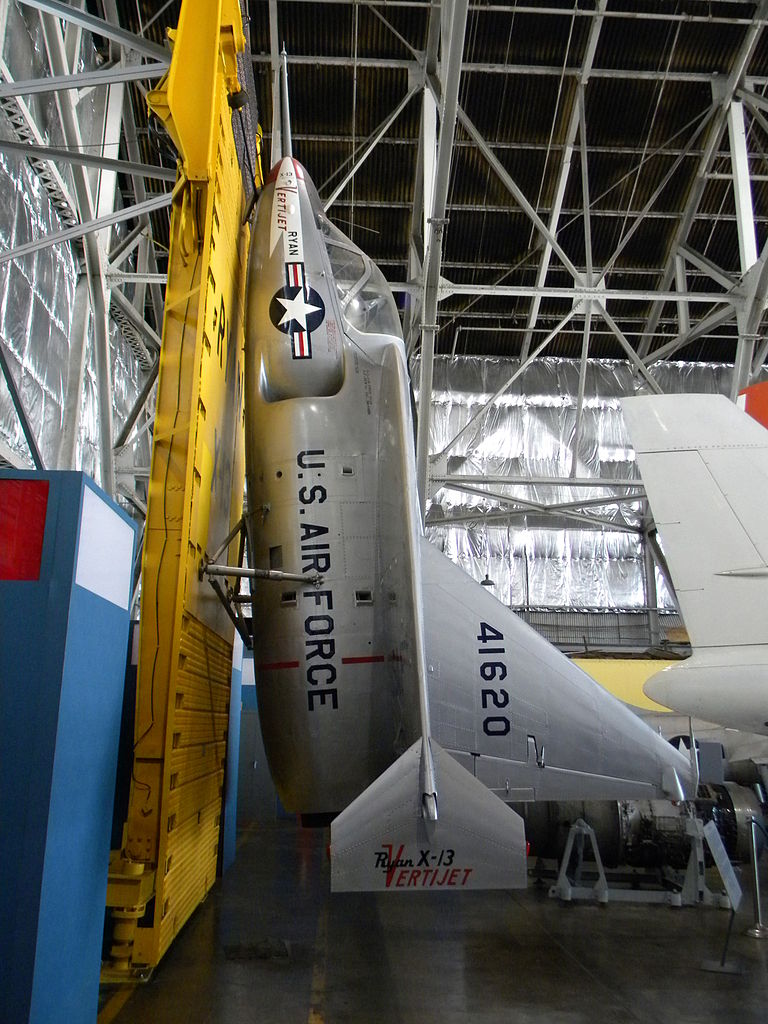 Ryan X-13 Vertijet préservé vu de profil
