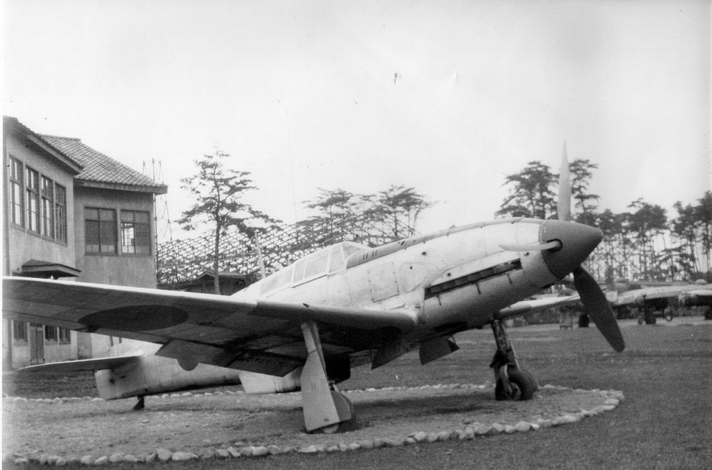 Kawasaki Ki-61-II "Tony" vu de l'avant