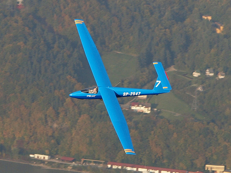 PZL SZD-30 Pirat civil en vol