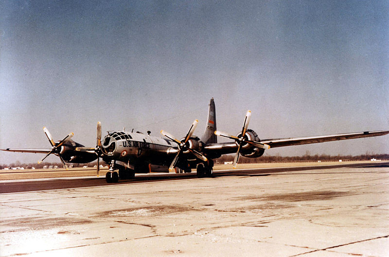 Boeing B-50D Superfortress de l'USAF au sol
