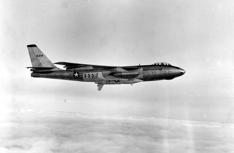 Boeing B-47 Stratojet (YDB-47E) en vol