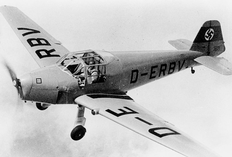 Bücker Bü 181 Bestmann en vol en 1939