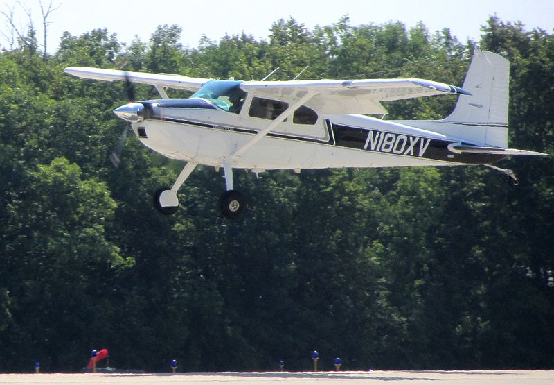 Cessna 180D Skywagon civil