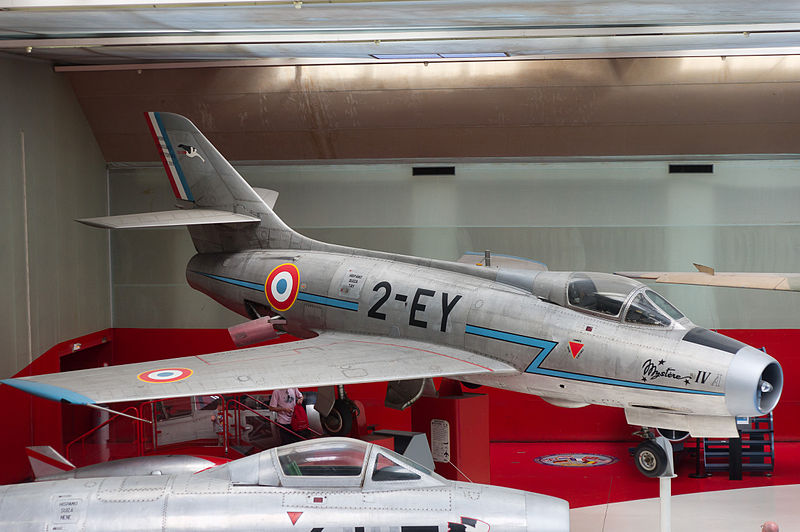 Dassault Mystère IV A français exposé