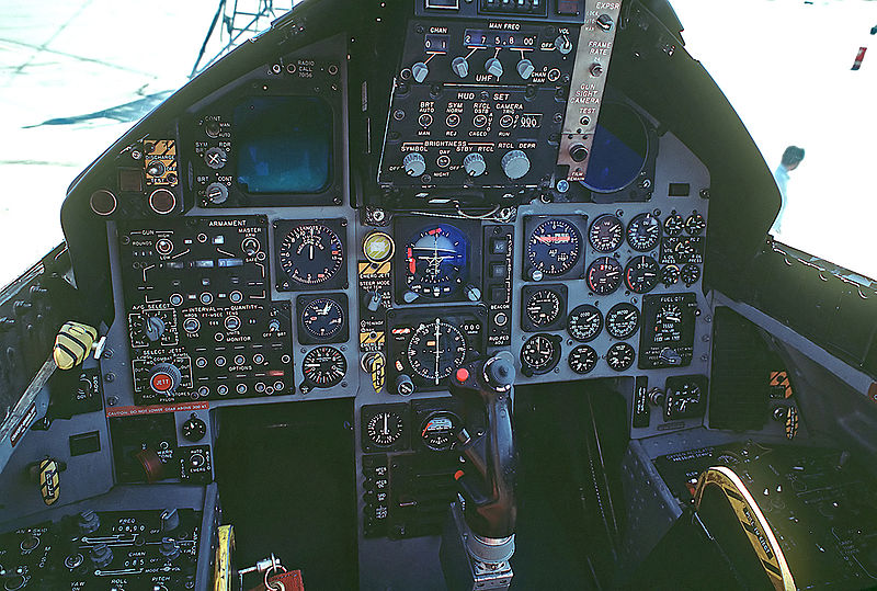 McDonnell Douglas F-15A - Cockpit