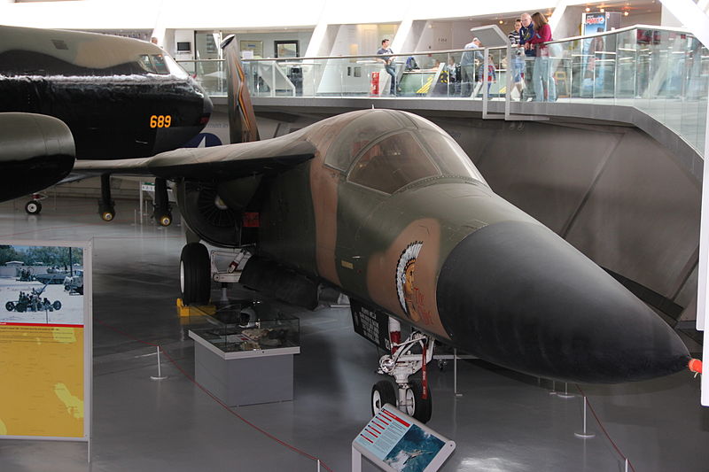 General Dynamics F-111E Aardvark exposé