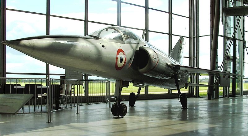 Helwan HA-300 préservé