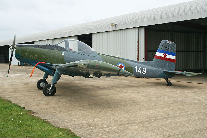 Soko J-20 Kraguj en extérieur