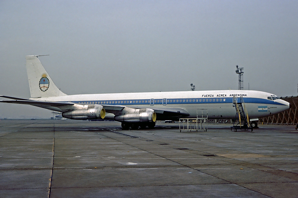 Boeing 707-387B argentin