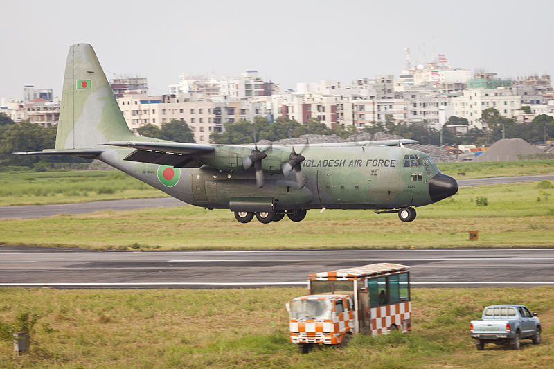 Lockheed C-130B Hercules bangladais