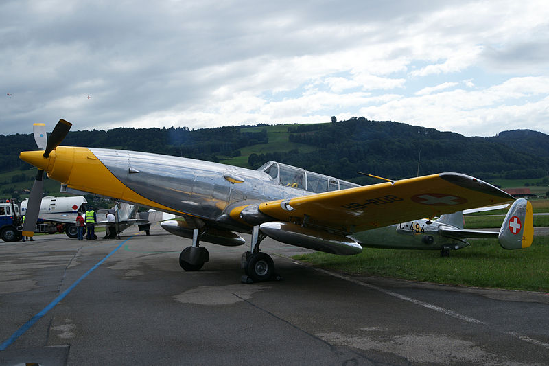 F+W C-3605 civil sur le tarmac
