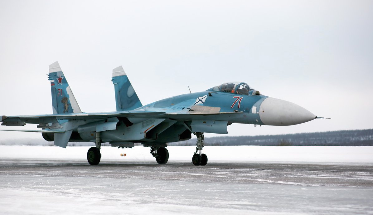 Sukhoï Su-33 de la marine russe au sol