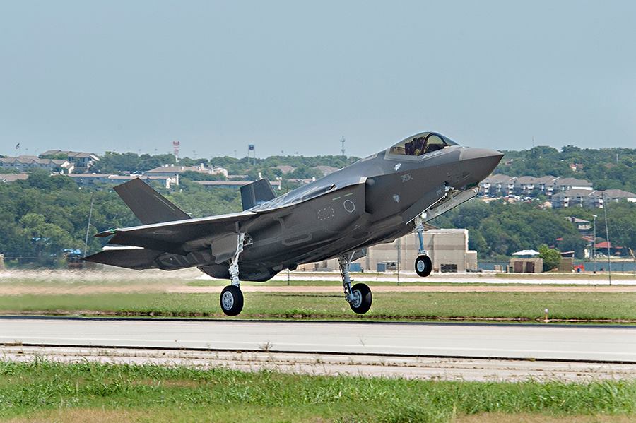 Lockheed-Martin F-35A Lightning II japonais au décollage