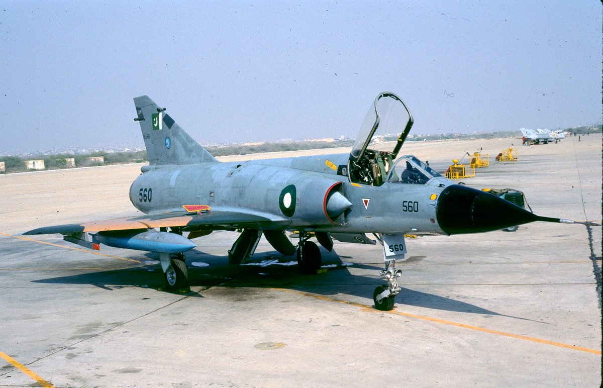 Dassault Mirage III O ROSE I pakistanais au sol