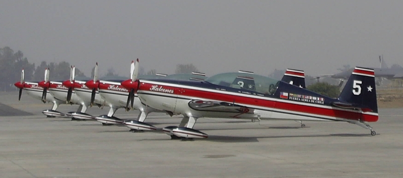Extra 300L chilien des Halcones