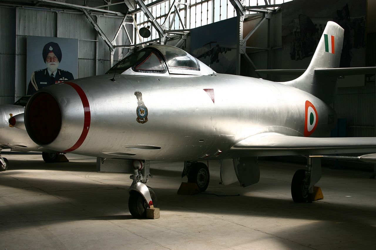 Dassault MD-450 Ouragan (Toofani) indien exposé vu de l'avant