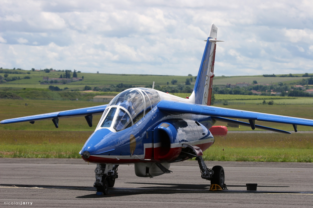 Dassault Alpha Jet E de la Patrouille de France par Niko