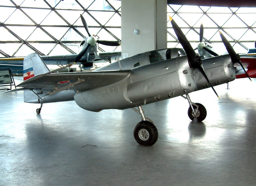 Ikarus S-451 exposé