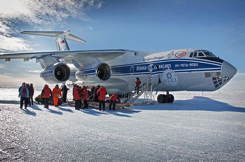 Iliouchine Il-76TD-90VD au sol