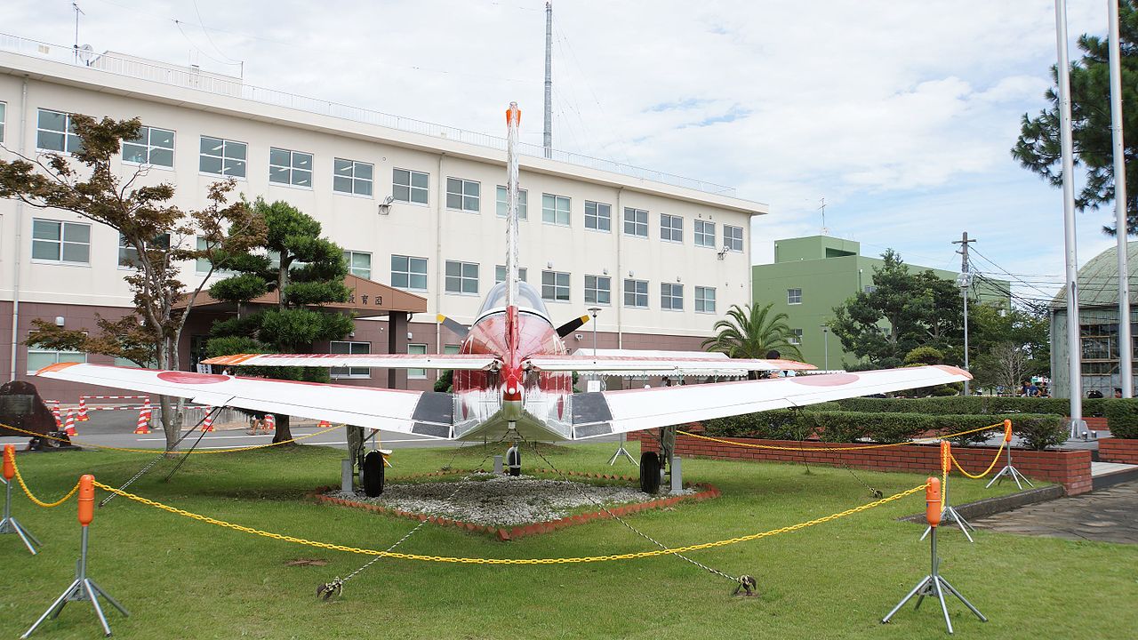 Fuji T-3 vu de derrière