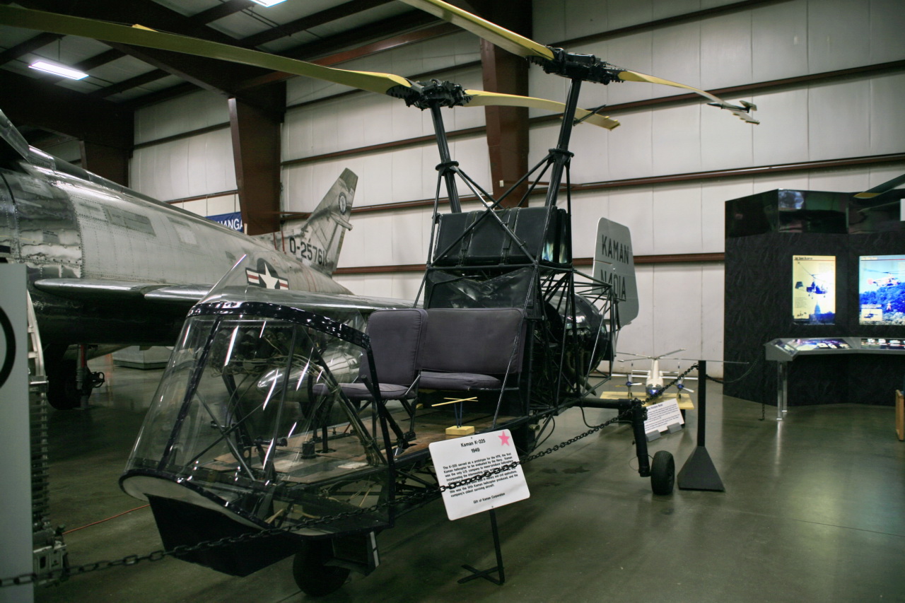 Kaman K-225 vu de l'avant