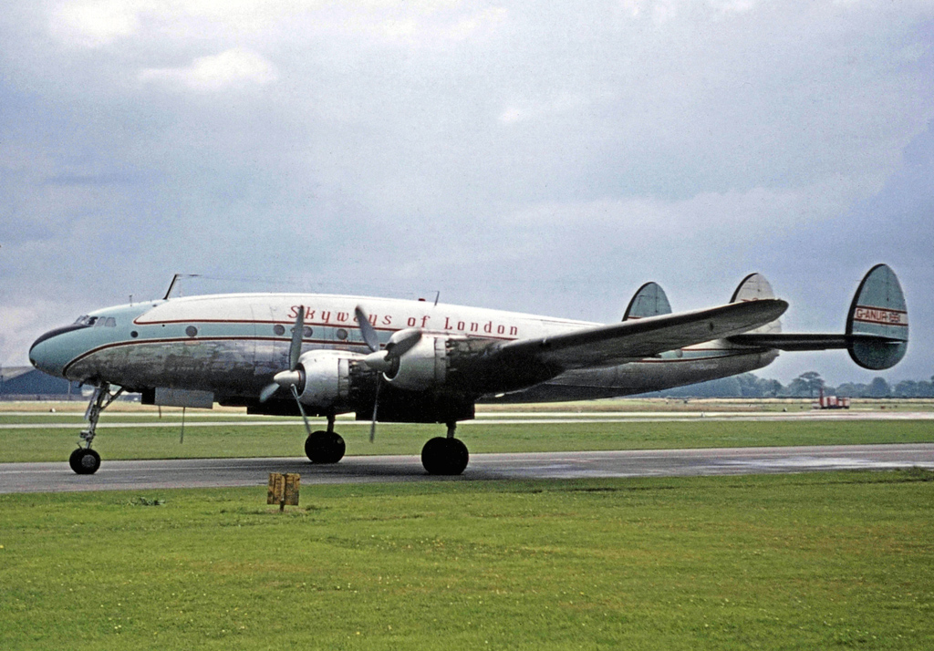 Lockheed C-69 Constellation (L-749) en couleurs