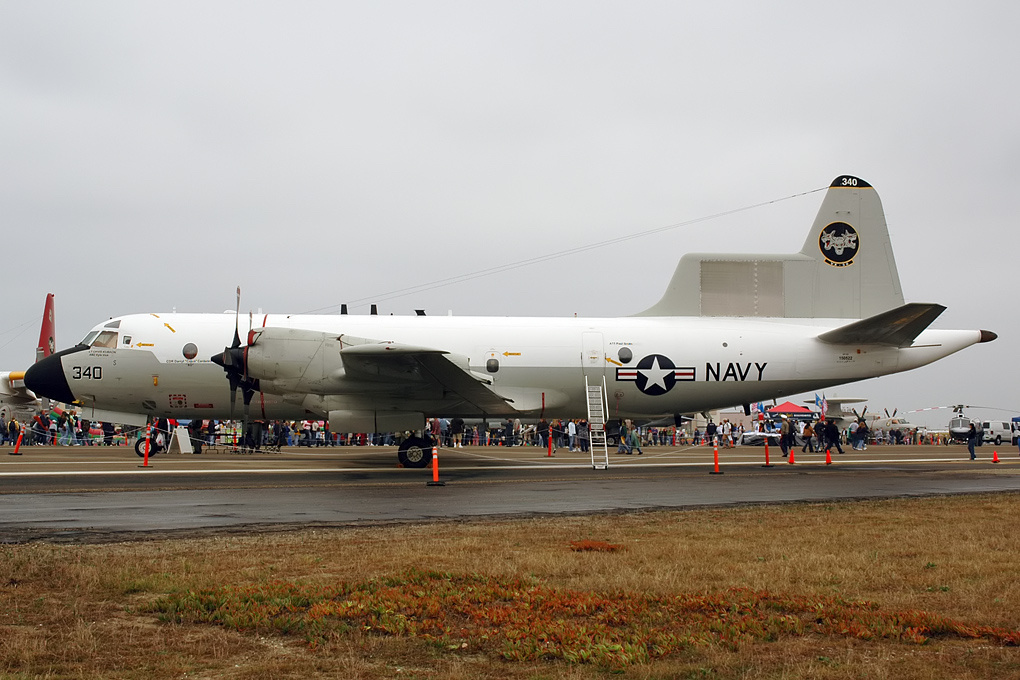 Lockheed NP-3D Orion de l'US Navy au sol