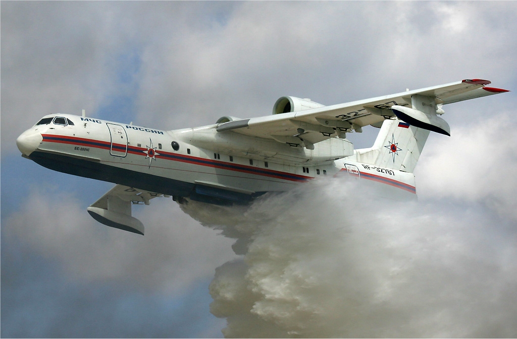 Beriev Be-200ChS du Ministère des Situations d'Urgence russe en vol