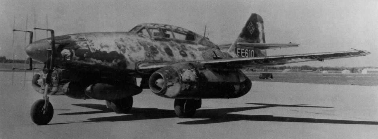 Messerschmitt Me 262B-1a/U1 du 10./NJG 11 au sol