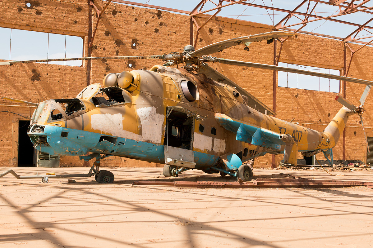 Mil Mi-24D malien abandonné
