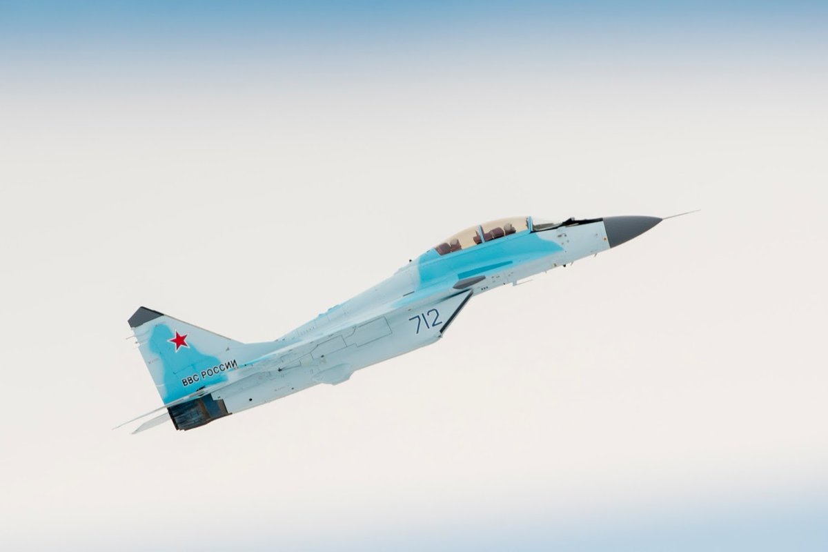 Mikoyan-Gourevitch MiG-35UB - Prototype vu de côté