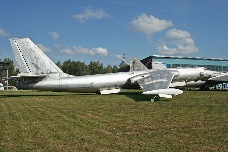 Myasishchev M-4 Bison (3MD) au sol